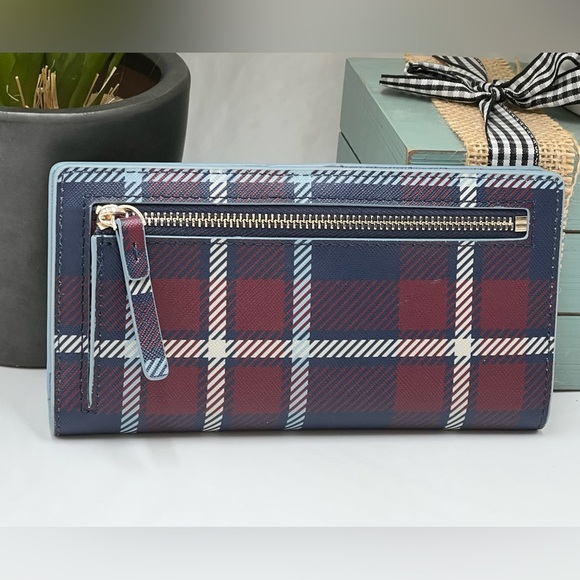 Kate Spade New York Laurel Way Travel Plaid Stacy wallet - Picture 2 of 4